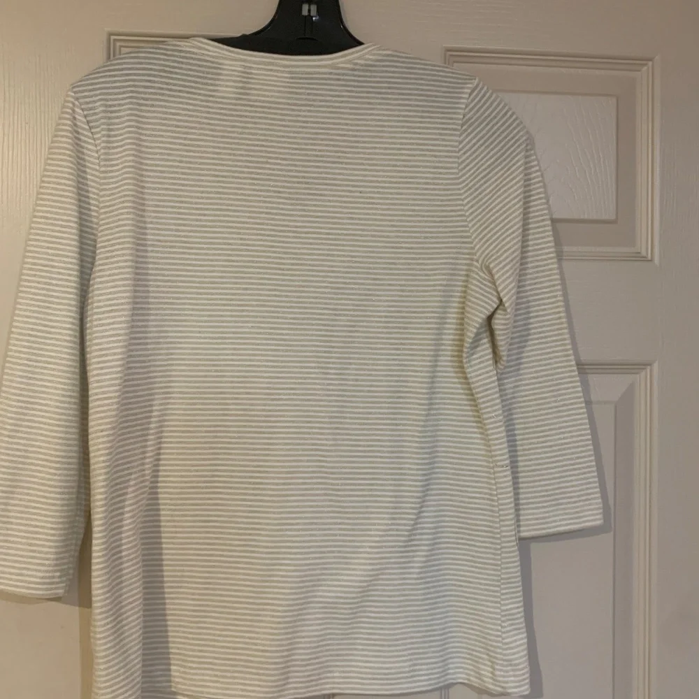 Zenergy by Chico’s Ivory/Gold 3/4 Sleeve Top sz 0